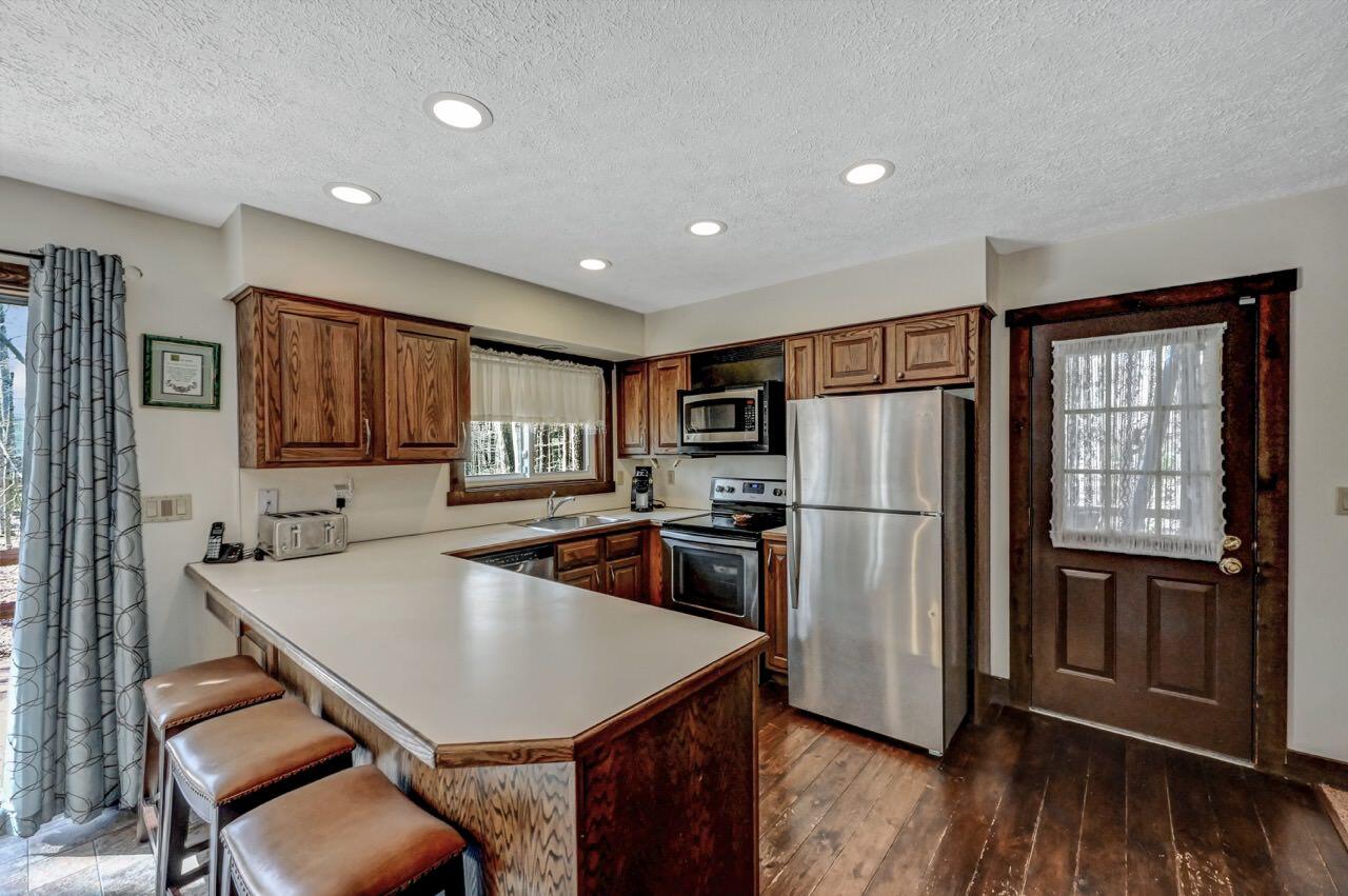 158 Flintlock Trail Pocono Pines, PA 18350 - Photo 8 of 21 Kitchen