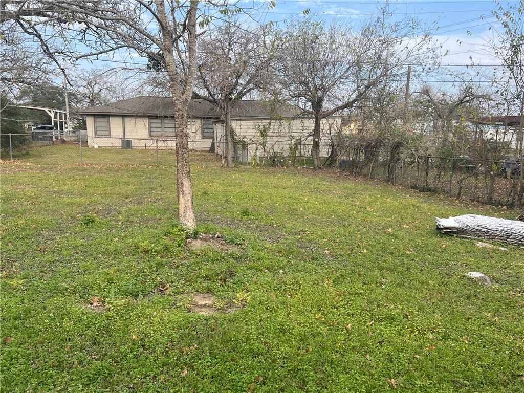 422 Gilbert Street Bryan, TX 77801 - Photo 8 of 10