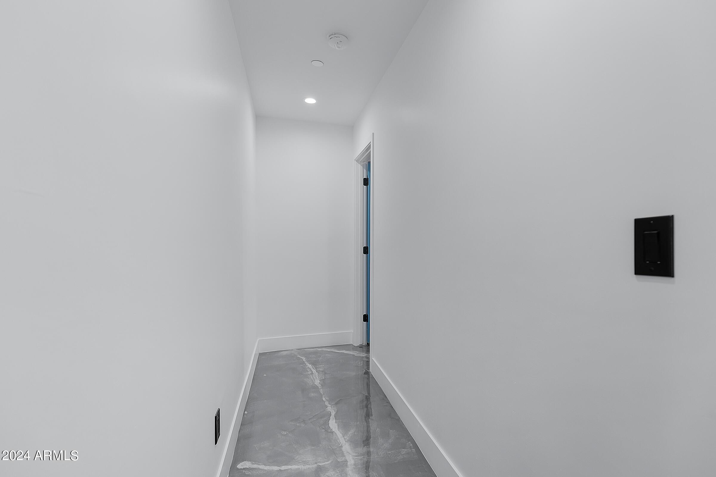 7308 East Granada Road Scottsdale, AZ 85257 - Photo 22 of 39 a view of hallway with wooden floor