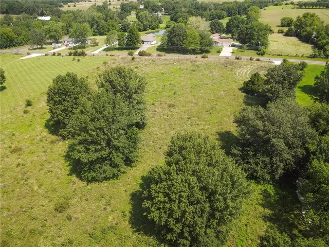 $175,000 | 38301 East Cline Road, Lone Jack, MO 64070