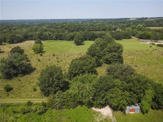 $175,000 | 38301 East Cline Road, Lone Jack, MO 64070