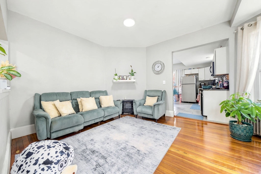 32 Irwin Street Winthrop, MA 02152 - Photo 3 of 38