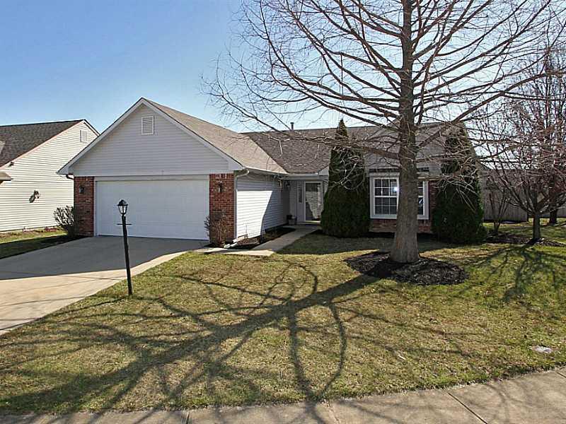 12819 Ramsgate Court Fishers, IN 46038 - Photo 2 of 24 Gallery Image 2