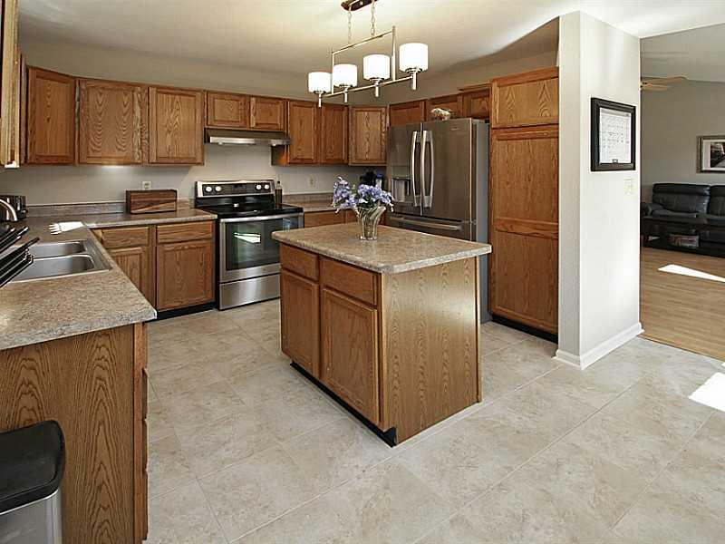 12819 Ramsgate Court Fishers, IN 46038 - Photo 4 of 24 Gallery Image 4