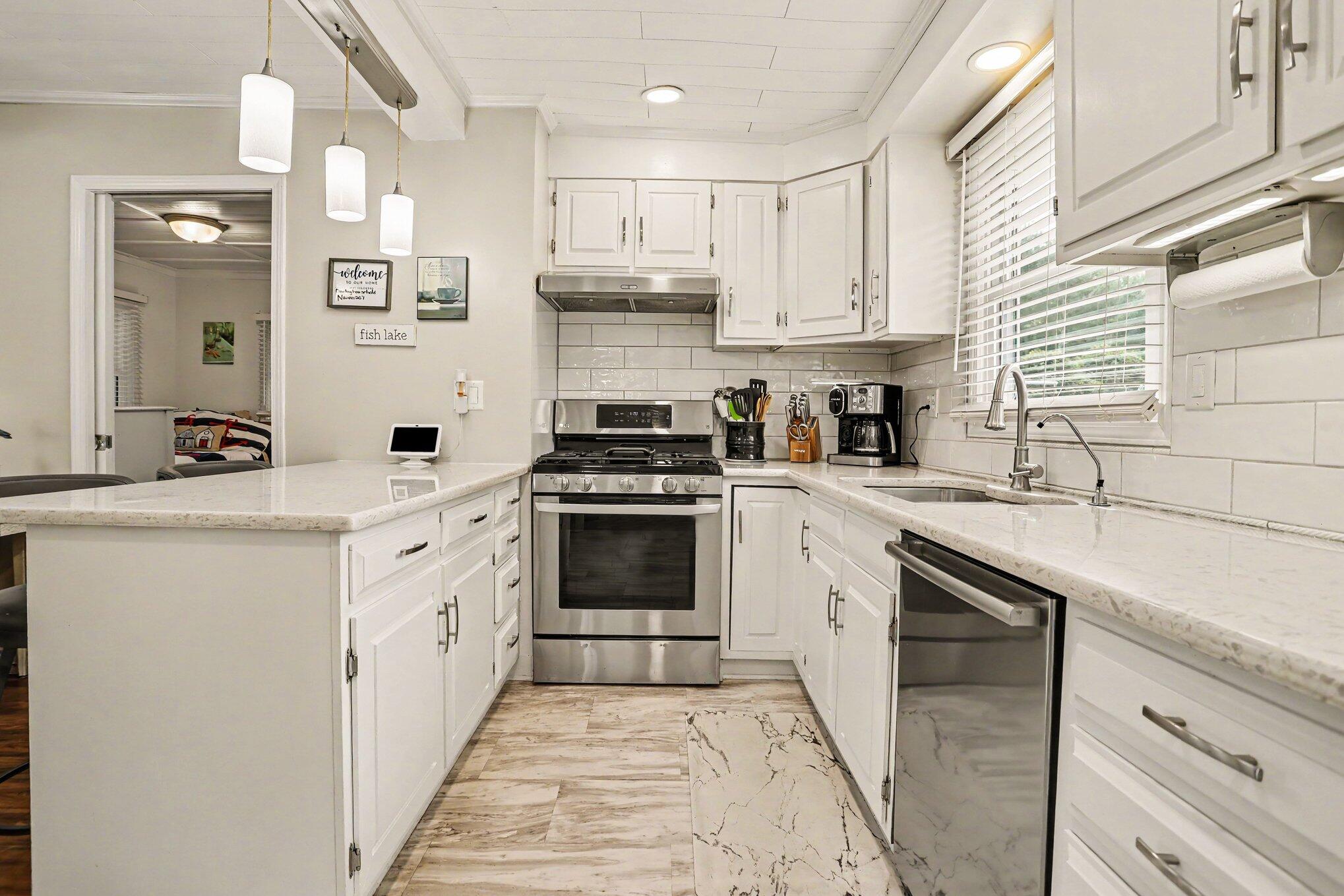 63726 Zabel Shores Road Sturgis, MI 49091 - Photo 7 of 28 Kitchen