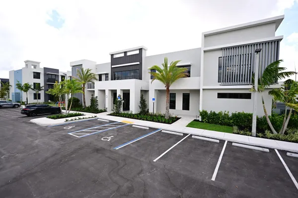 $3,150 | 7200 West 4th Avenue, Unit 6301, Hialeah, FL 33014