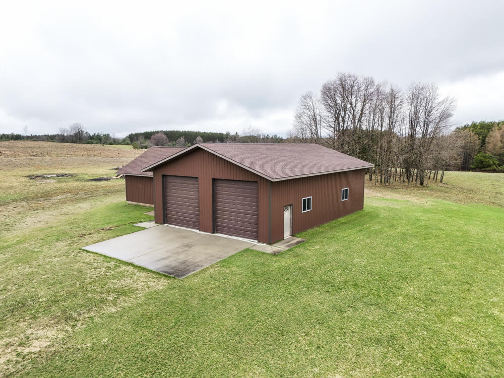 20200 Hibma Road Tustin, MI 49688 - Photo 70 of 98 018