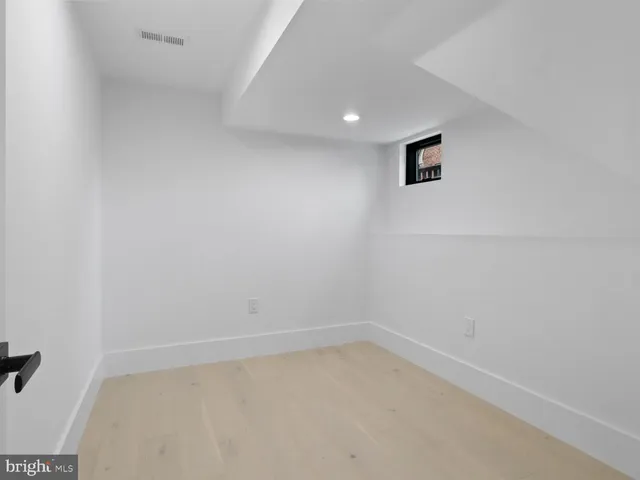 $2,300,000 | 818 North Edgewood Street, Arlington, VA 22201