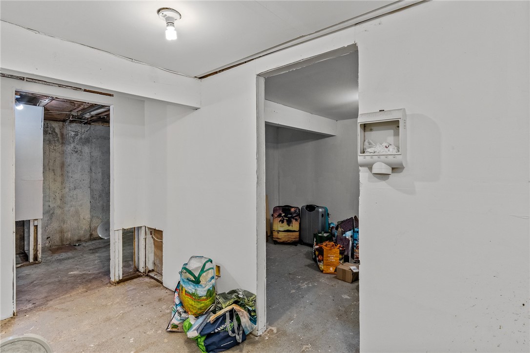 35 Pearl Street Westerly, RI 02891 - Photo 33 of 33