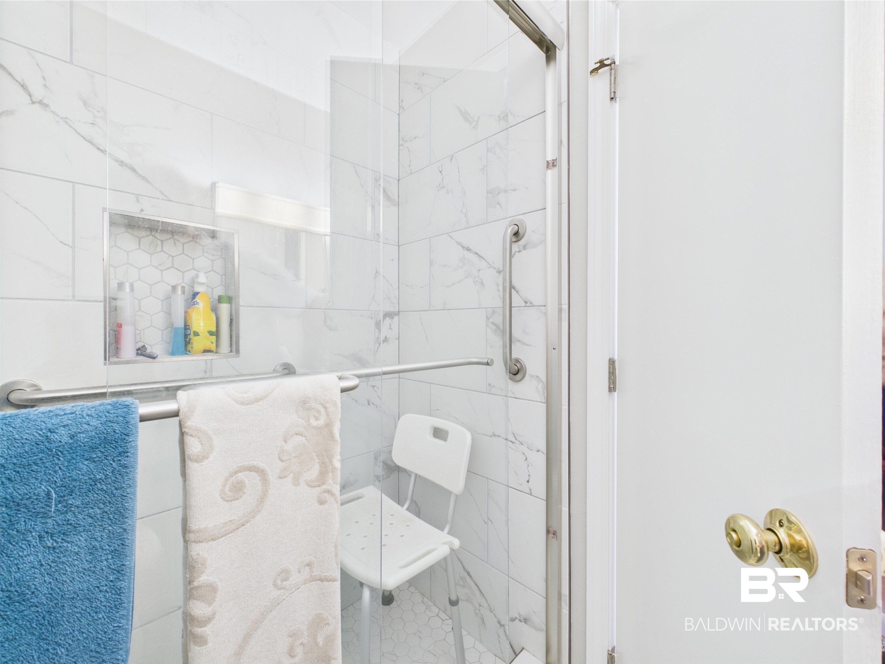 15148 Highland Circle Foley, AL 36535 - Photo 39 of 47 Full bath with a shower stall