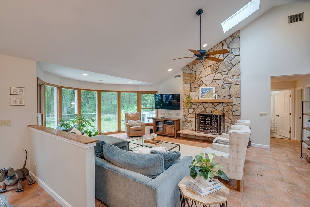 101 Davis Road Bedford, MA 01730 - Photo 11 of 42