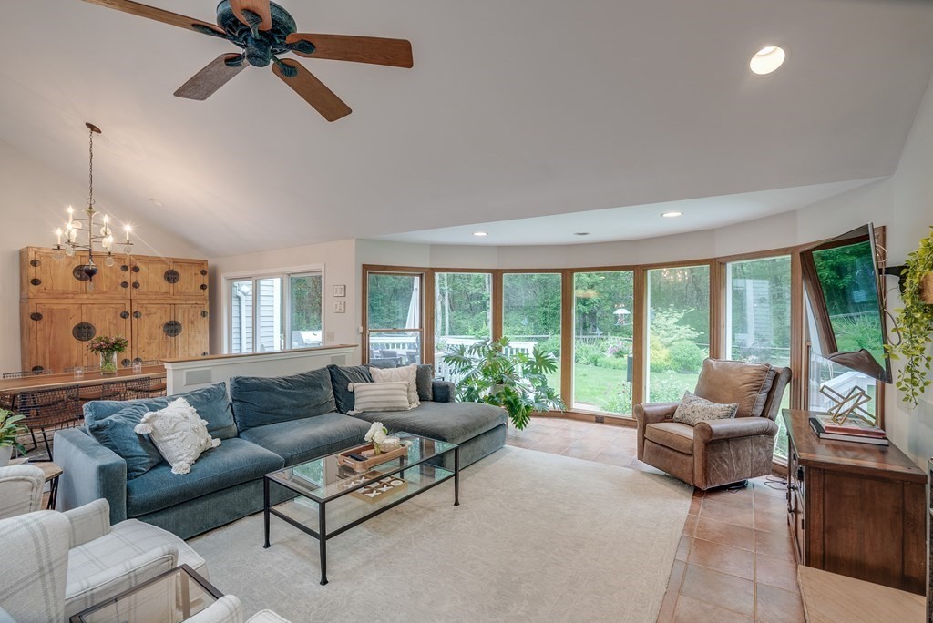 101 Davis Road Bedford, MA 01730 - Photo 12 of 42