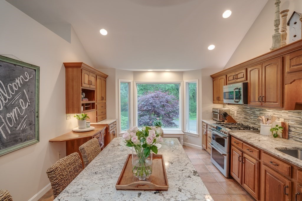 101 Davis Road Bedford, MA 01730 - Photo 3 of 42