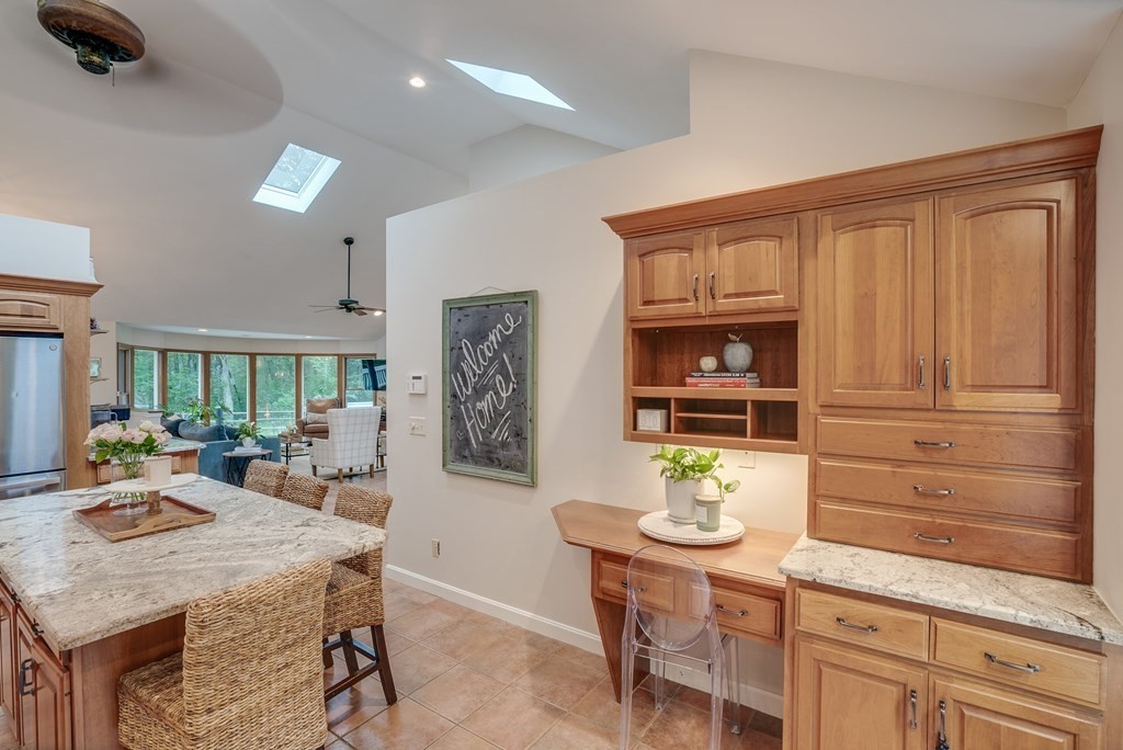 101 Davis Road Bedford, MA 01730 - Photo 6 of 42