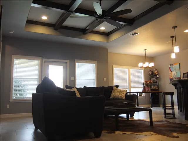 $2,100 | 6921 Anastasia, Corpus Christi, TX 78411