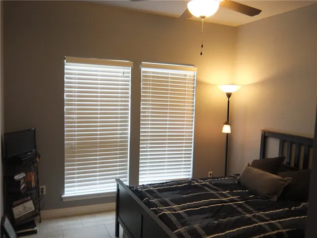 $2,100 | 6921 Anastasia, Corpus Christi, TX 78411