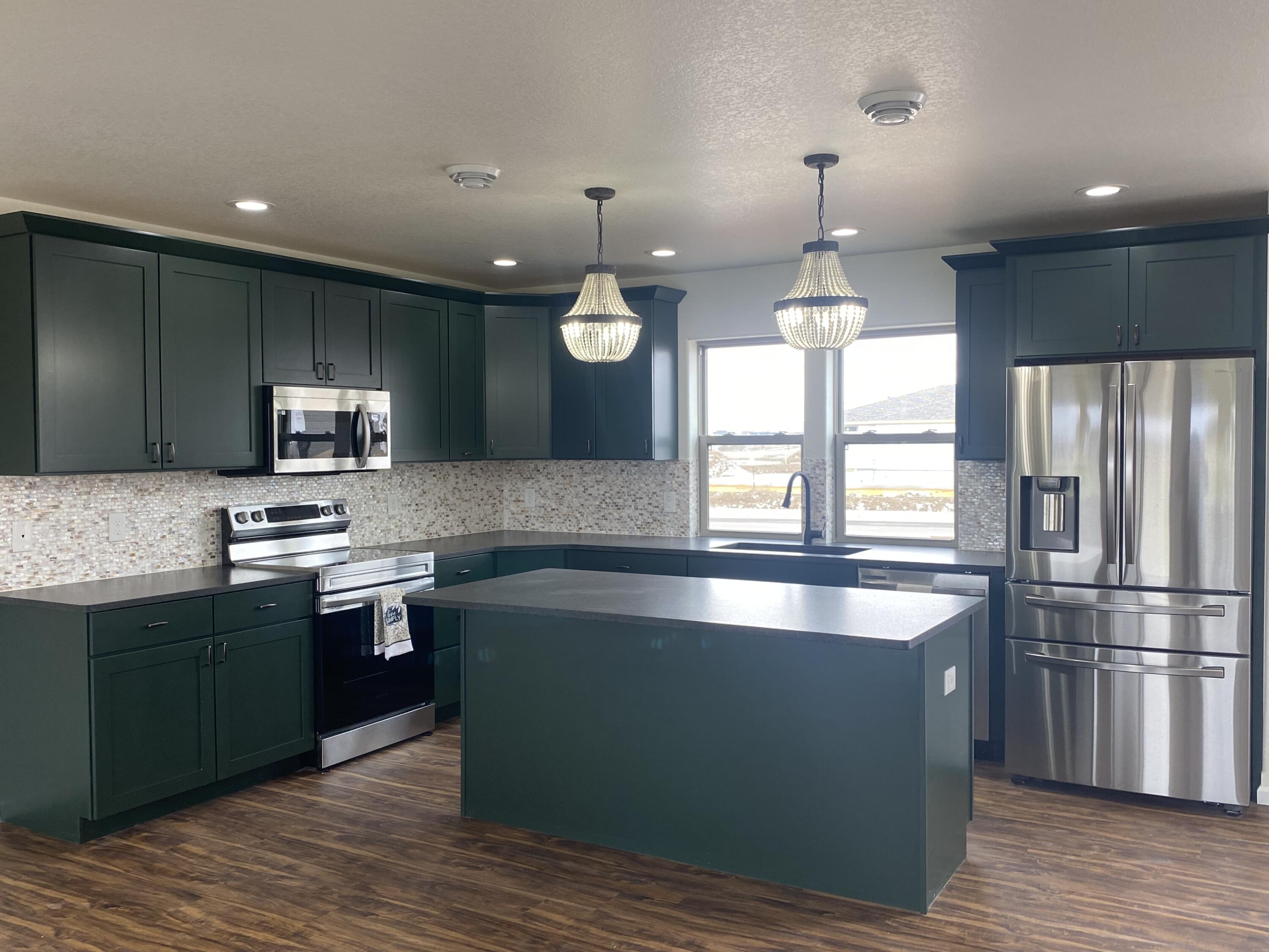 2161 Excalibur Way, Unit HB6) Sheridan, WY 82801 - Photo 7 of 28 IMG_8119