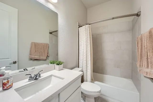 $629,000 | 116 Gaston Drive, Bastrop, TX 78602