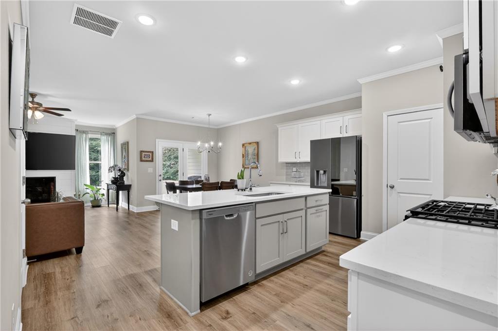 3915 Cavalier Way Duluth, GA 30097 - Photo 5 of 72