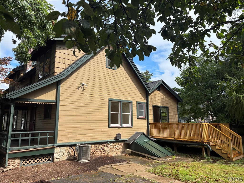 960 Salt Springs Road Syracuse, NY 13224 - Photo 3 of 18 Gallery Image 3