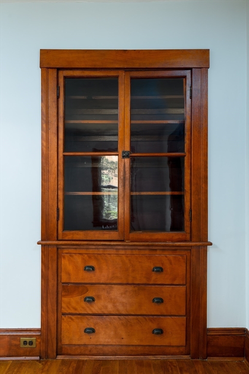 28 Holt Road Holden, MA 01520 - Photo 13 of 42 Gallery Image 13