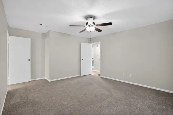 $275,000 | 30 Camberwell Court, The Woodlands, TX 77380