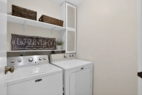 $275,000 | 30 Camberwell Court, The Woodlands, TX 77380