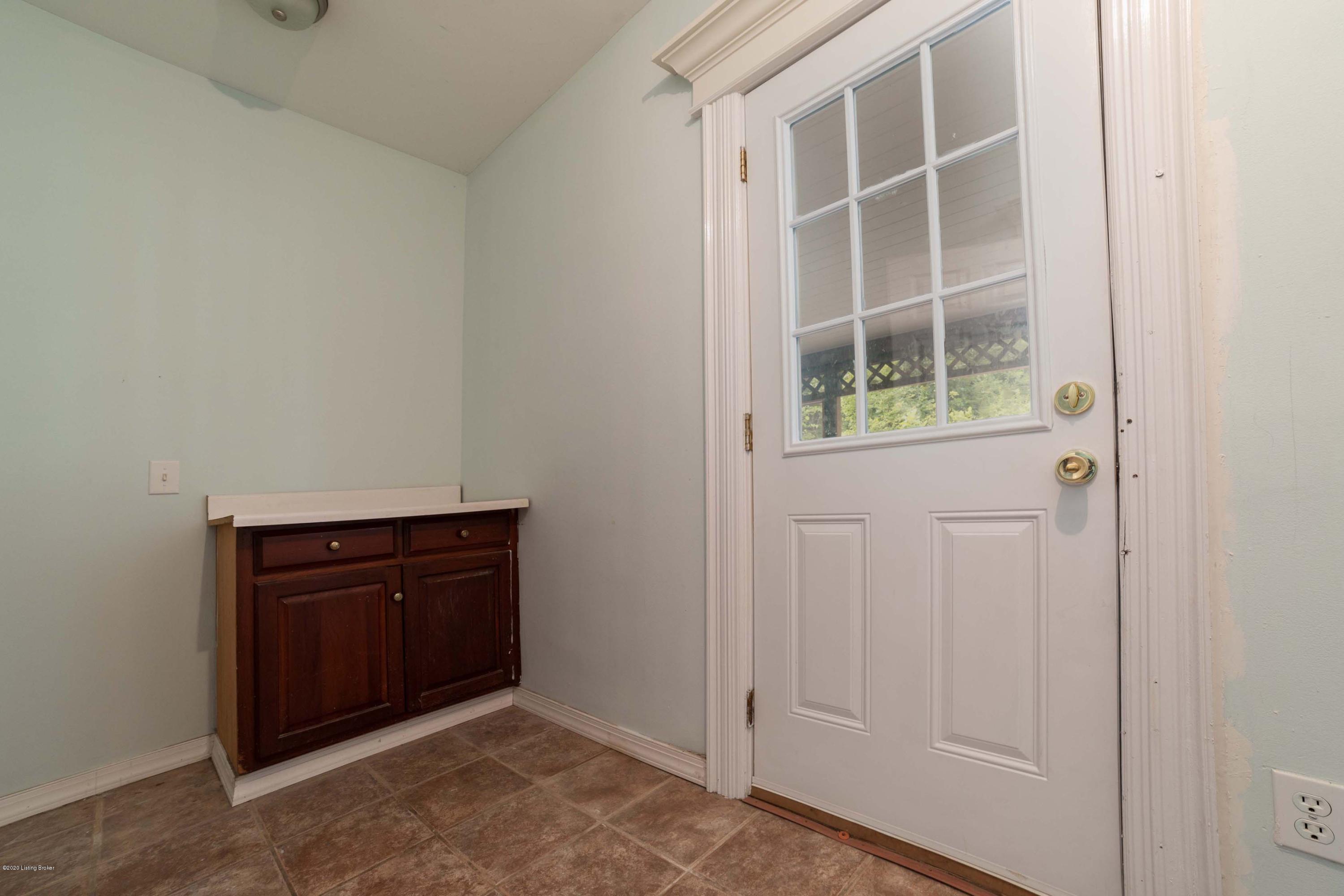 5810 New Cut Road Louisville, KY 40214 - Photo 30 of 69 NewCutRoad030