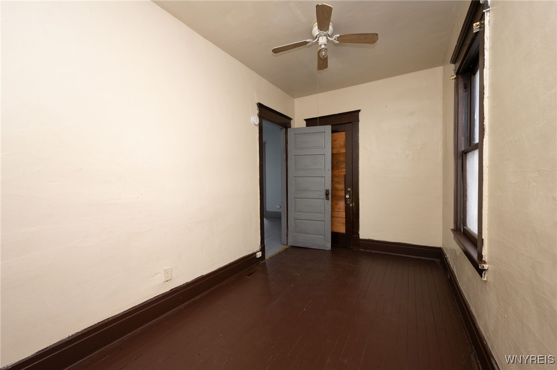 54 Freund Street Buffalo, NY 14211 - Photo 14 of 37