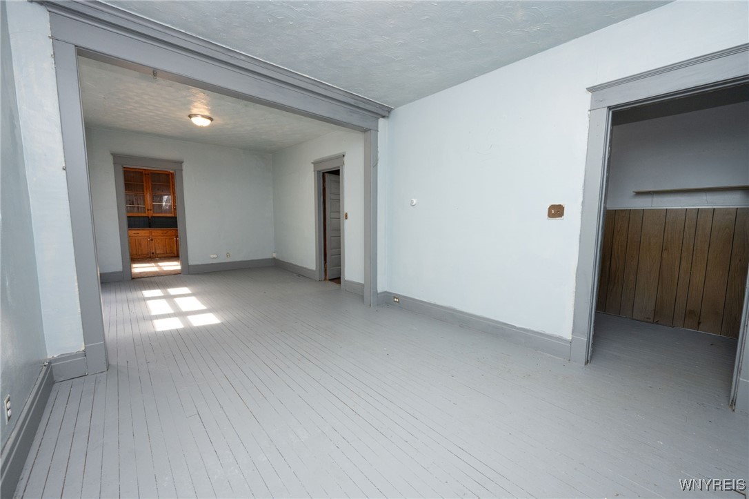 54 Freund Street Buffalo, NY 14211 - Photo 7 of 37