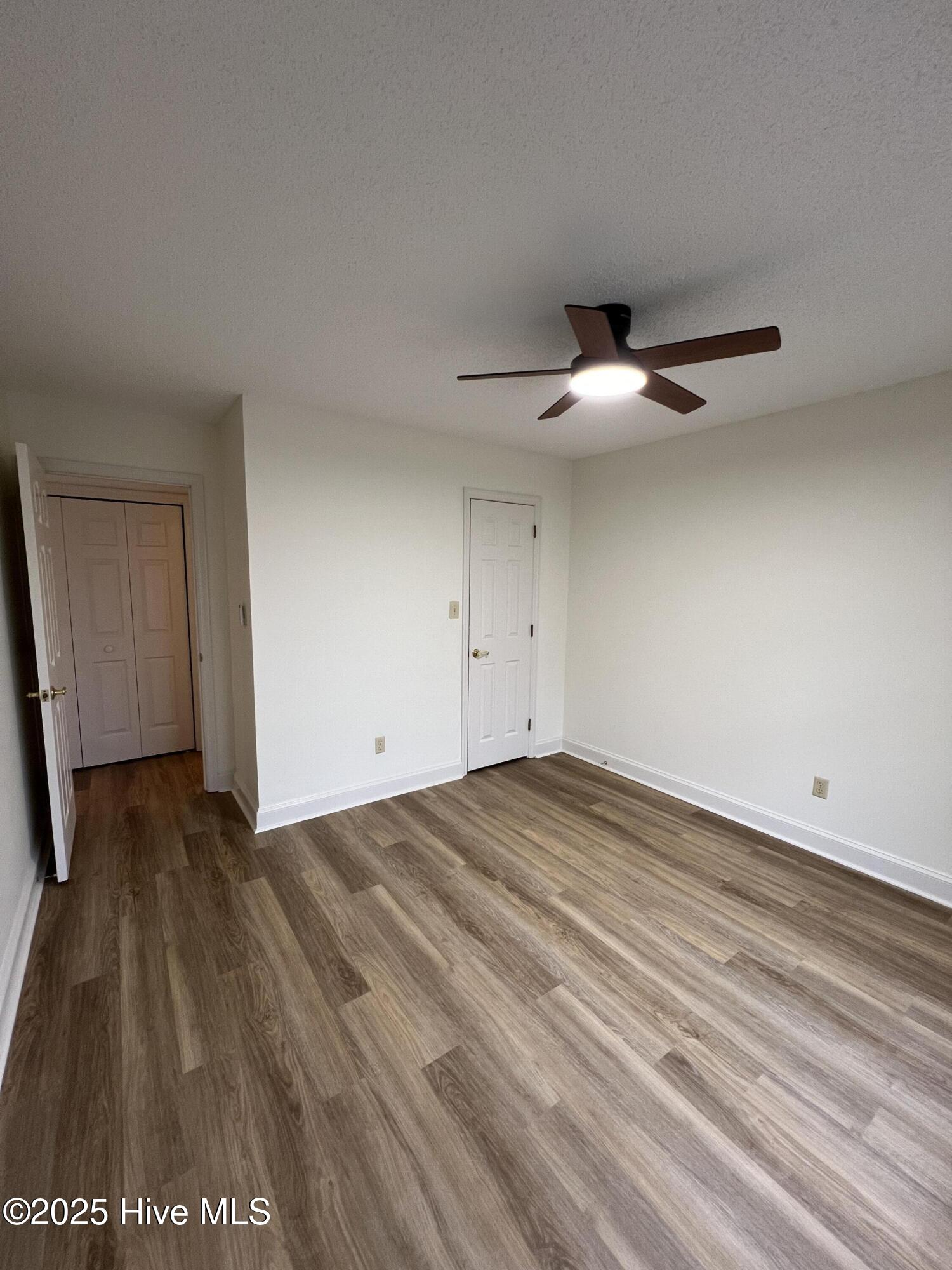 10 Pier Pointe, Unit POINTE New Bern, NC 28562 - Photo 30 of 64 lower guest bedrom