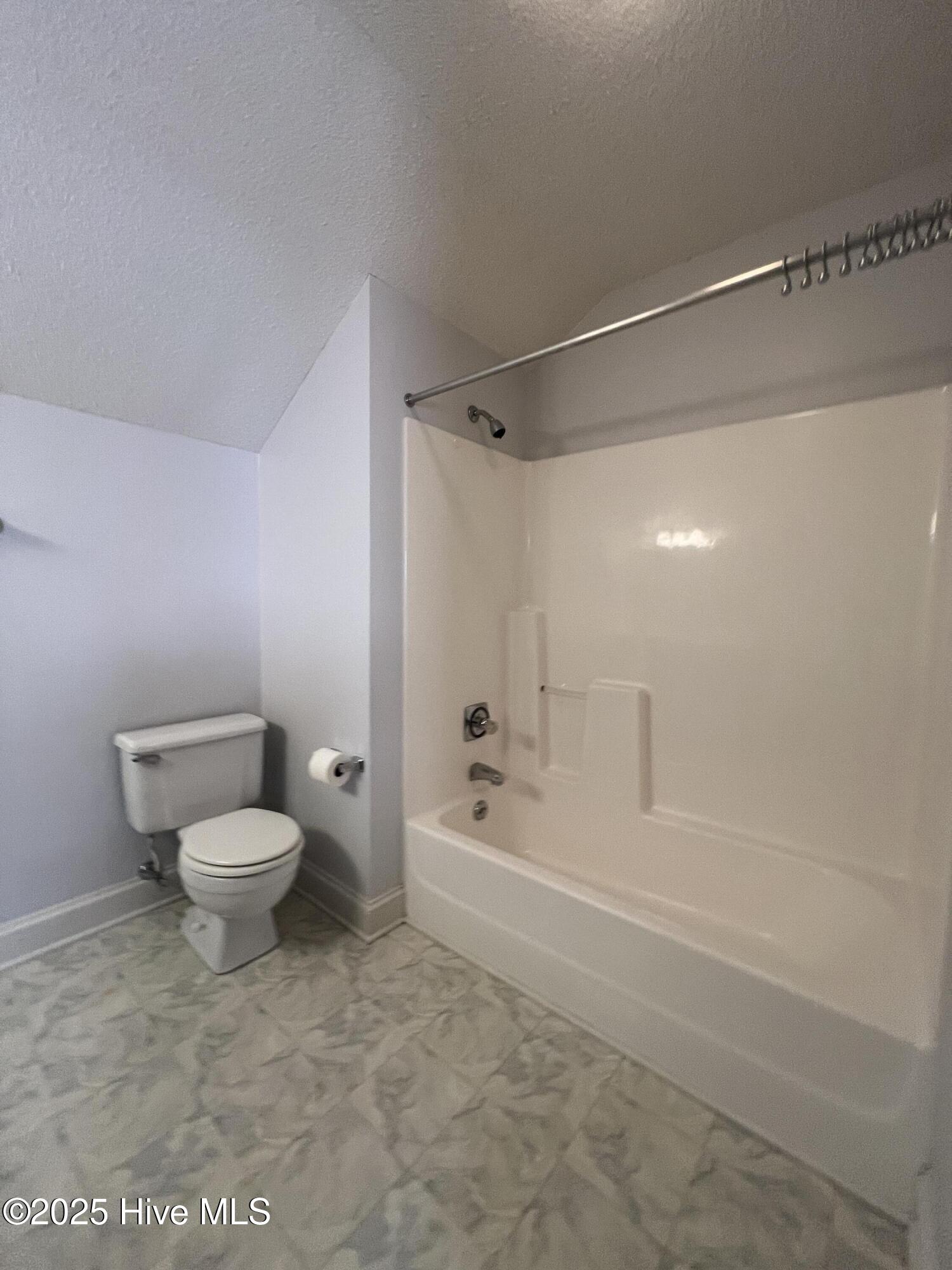 10 Pier Pointe, Unit POINTE New Bern, NC 28562 - Photo 41 of 64 tub