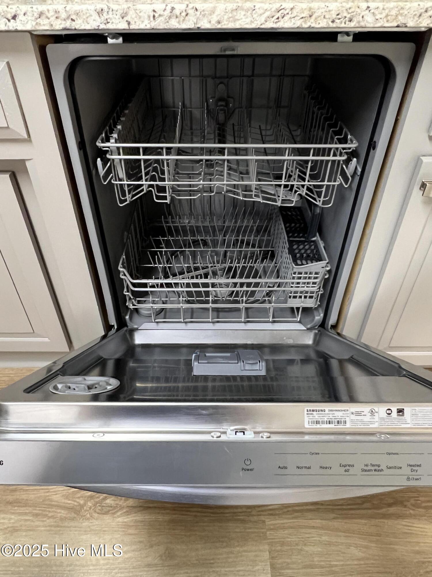 10 Pier Pointe, Unit POINTE New Bern, NC 28562 - Photo 9 of 64 new dishwasher