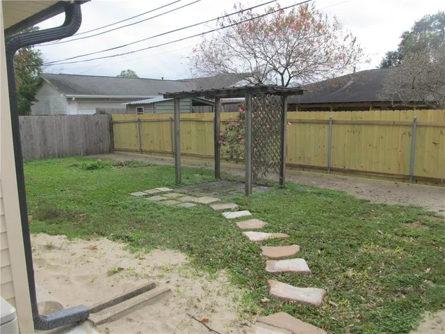 $2,400 | 6508 Schouest Street, Metairie, LA 70003