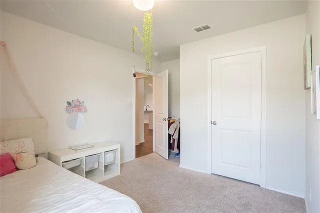 $2,490 | 607 Ridge View Way, Justin, TX 76247