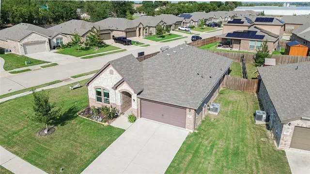 $2,490 | 607 Ridge View Way, Justin, TX 76247