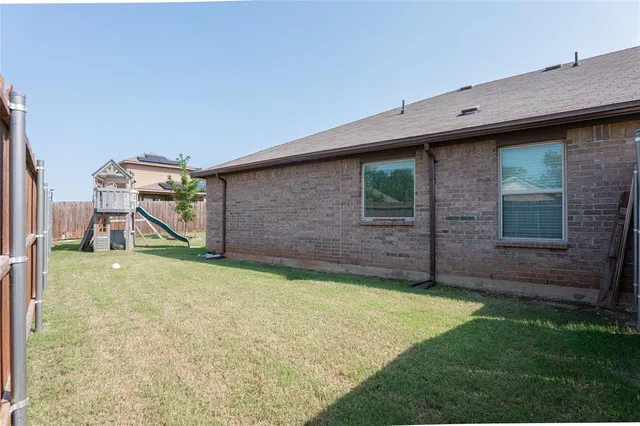 $2,490 | 607 Ridge View Way, Justin, TX 76247