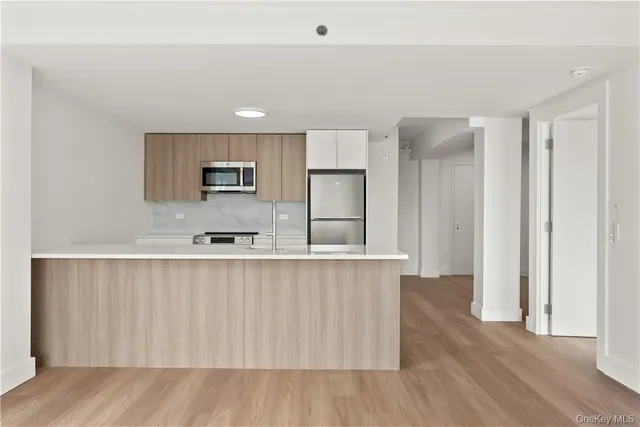 $2,990 | 10 Lyon Place, Unit 2L, White Plains, NY 10601