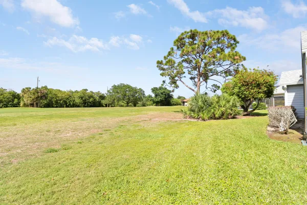 $495,000 | 7137 Southeast Quincy Terrace, Hobe Sound, FL 33455