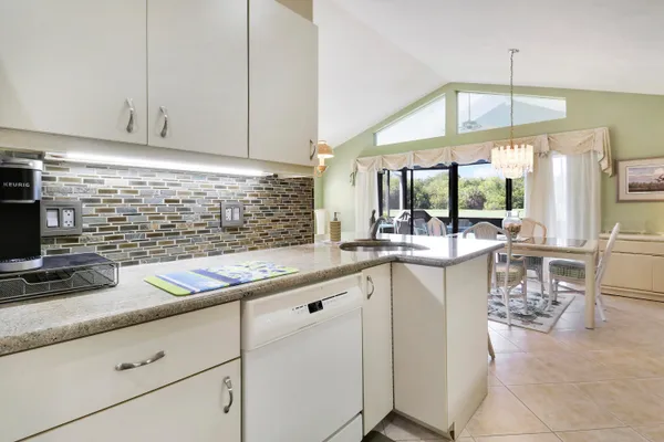 $495,000 | 7137 Southeast Quincy Terrace, Hobe Sound, FL 33455