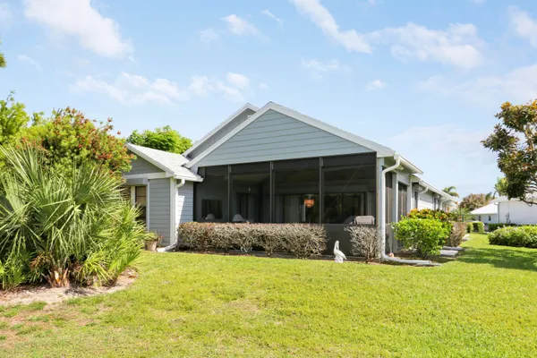 $495,000 | 7137 Southeast Quincy Terrace, Hobe Sound, FL 33455