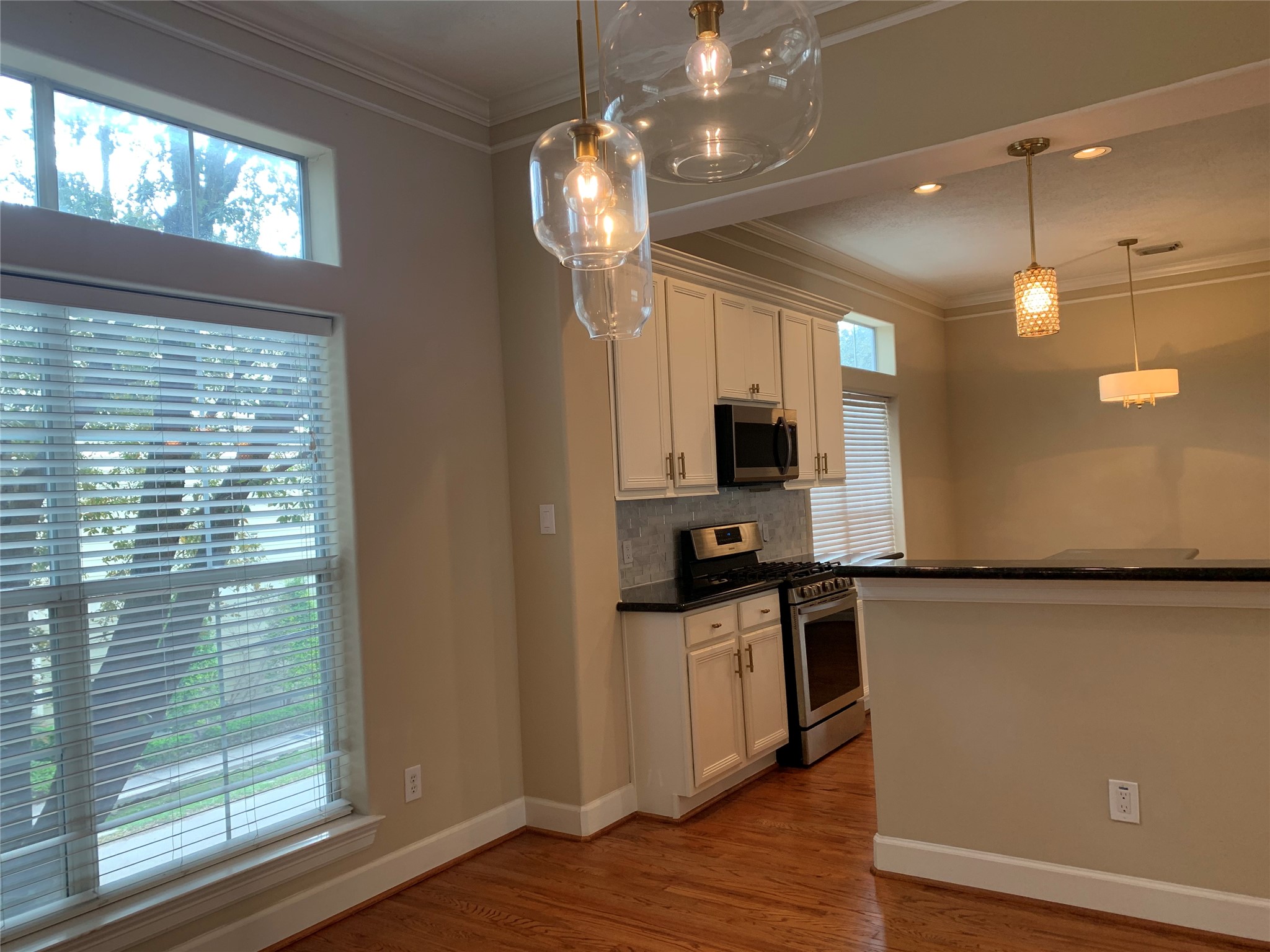 406 Fowler Street Houston, TX 77007 - Photo 12 of 35