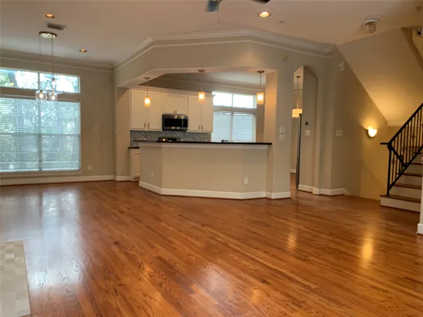 $2,900 | 406 Fowler Street, Houston, TX 77007
