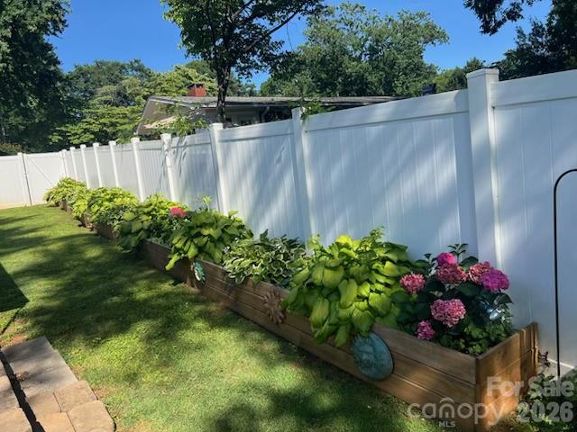 850 Burnley Road Charlotte, NC 28210 - Photo 28 of 38 a view of a garden