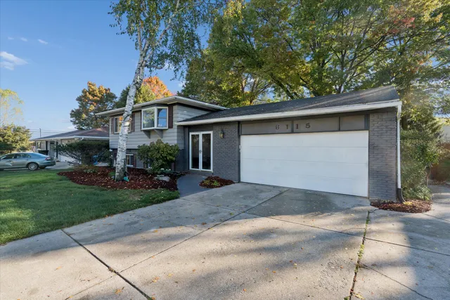 $250,000 | 6115 Lerner Way, Lansing, MI 48911