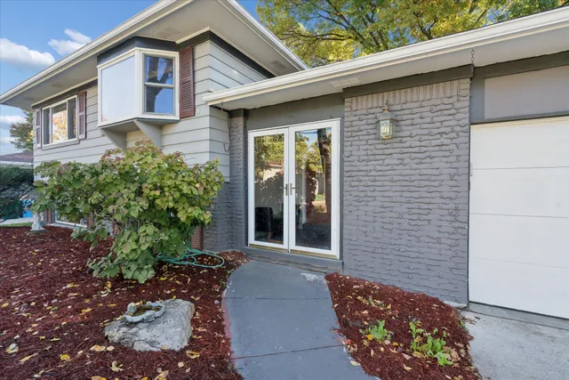 $250,000 | 6115 Lerner Way, Lansing, MI 48911