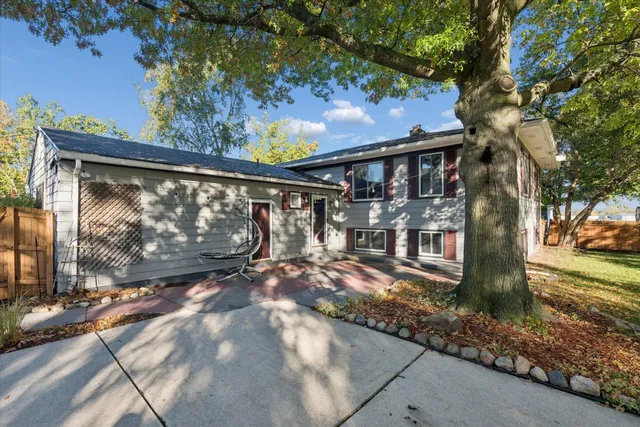 $250,000 | 6115 Lerner Way, Lansing, MI 48911