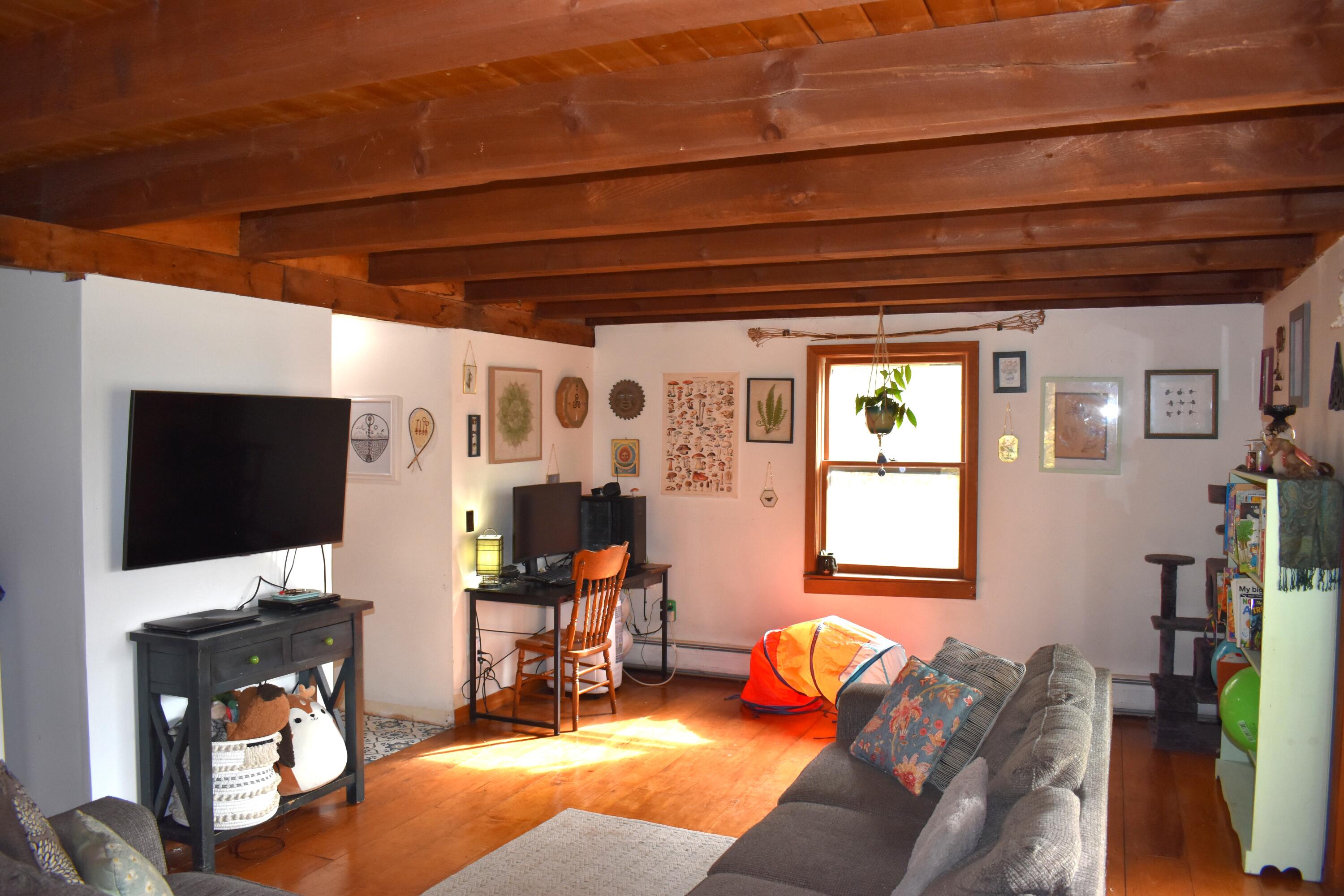 766 Enfield Road Lincoln, ME 04457 - Photo 14 of 35 DSC_1287