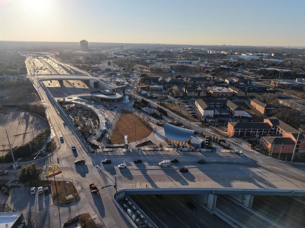 227 South Cliff Street Dallas, TX 75203 - Photo 5 of 10 an aerial view of a city