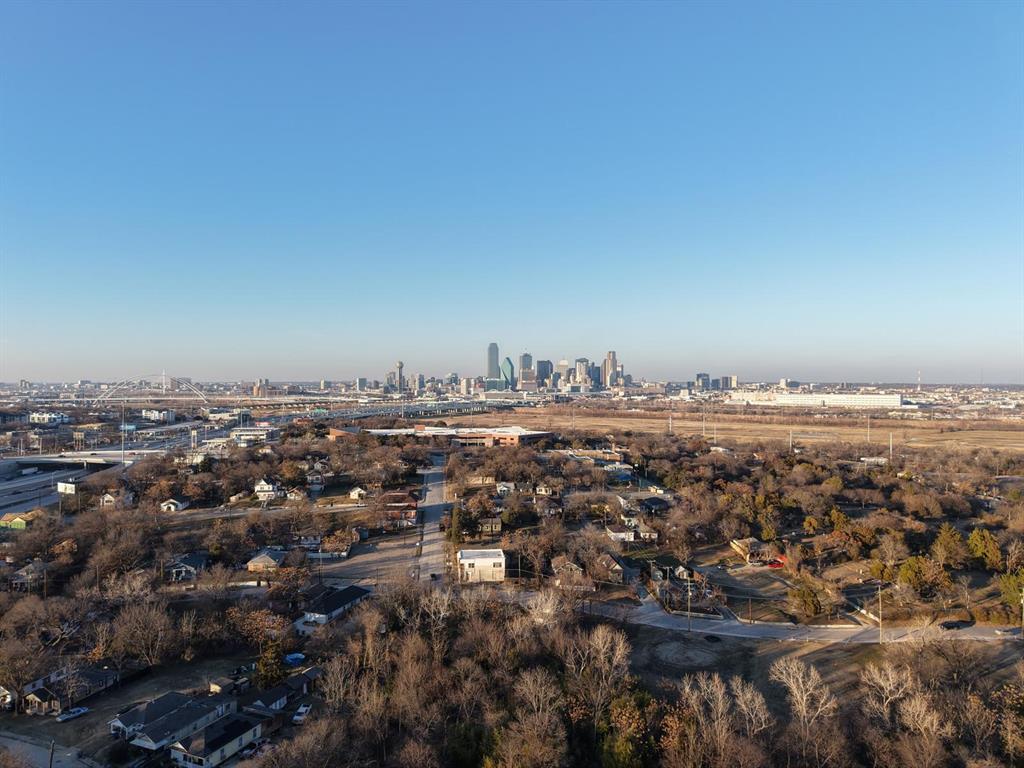 227 South Cliff Street Dallas, TX 75203 - Photo 8 of 10 an aerial view of a city